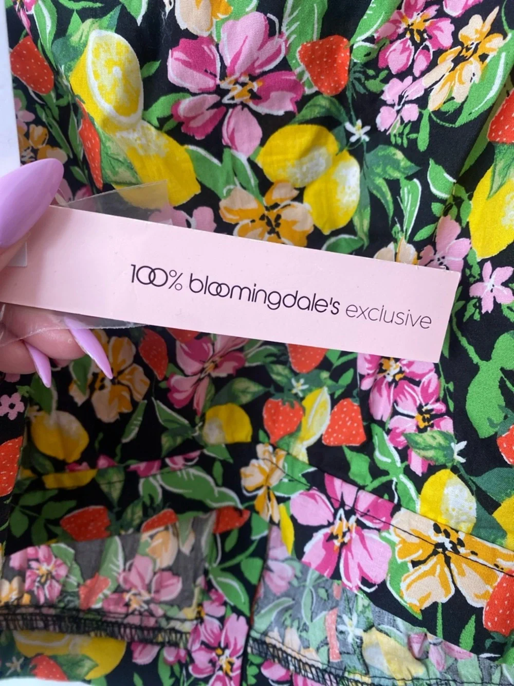 AQUA Black Floral & Citrus Button-Front Crop Top NWT! 🍋 - Picture 8 of 9